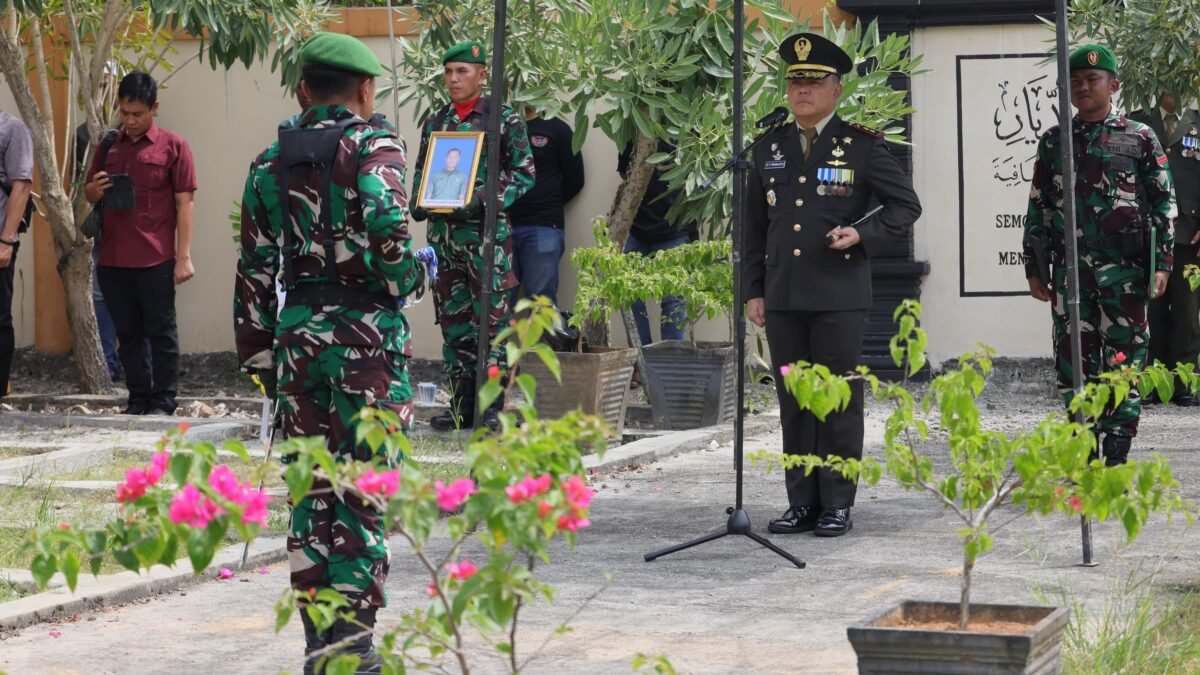 Upacara Militer Iringi Kepergian Koptu Slamet Riyanto, Prajurit Teladan Kodim Banjar