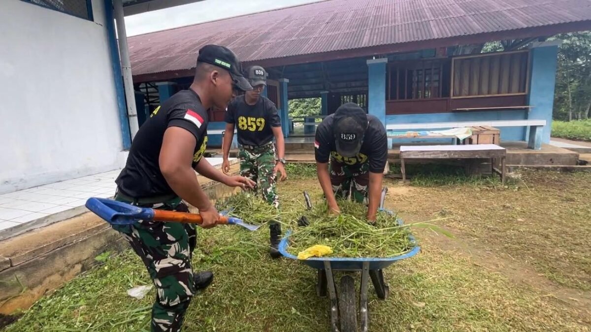 Yonif TP 859/RBK Dorong Budaya Gotong Royong Lewat Program BERSEMI di Papua