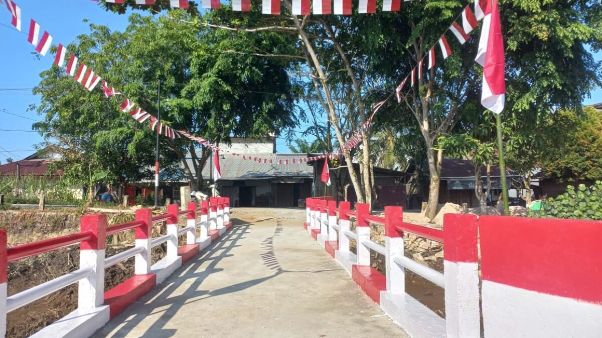 Akses Transportasi Lancar, Pembangunan Jembatan oleh Kodim 1203/Ketapang di Desa Pemangkat Rampung 100%