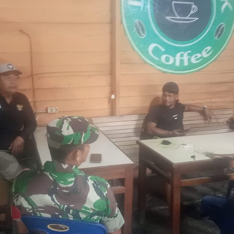 Babinsa Koramil Jaya Imbau Warga Waspadai Cuaca Panas Ekstrem dan Cegah Karhutla