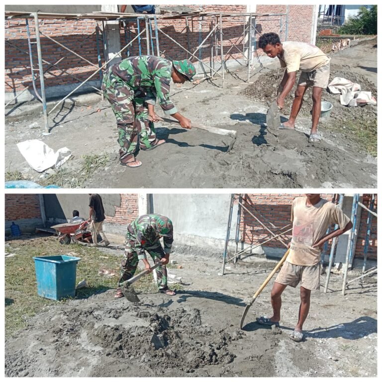 Babinsa Turun Langsung Pasang Batako, Bantu Percepat Pembangunan Rumah Warga Aceh Barat
