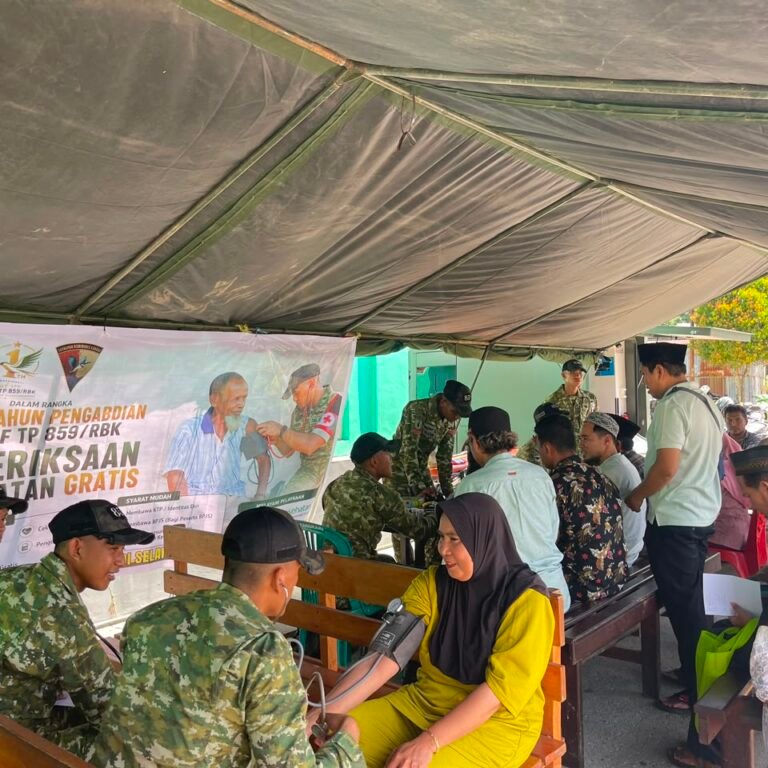 Peringati HUT Ke-1, Yonif TP 859/RBK Hadirkan Layanan Kesehatan Gratis untuk Masyarakat