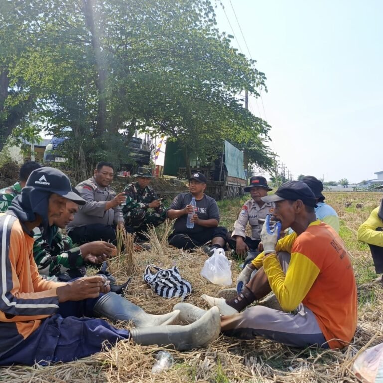 Semangat Gotong Royong Desa Parangjoro Terjaga Berkat TMMD