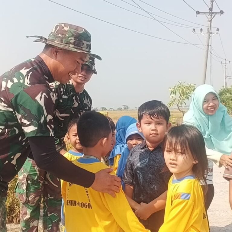 Warga Parangjoro Sebut Kepedulian TNI Lebih Dari Pembangunan Fisik