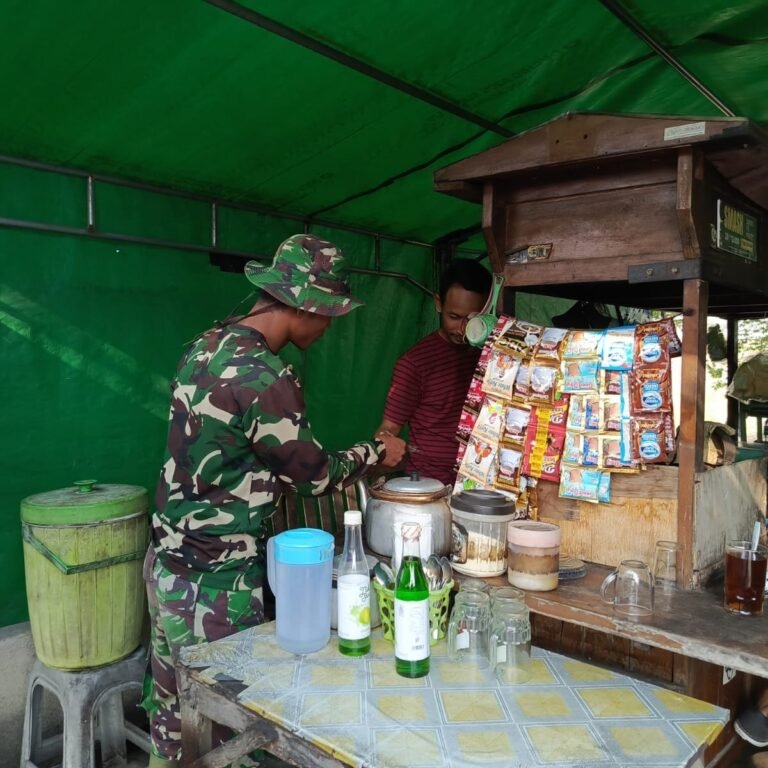 Kehangatan Warung di Parangjoro Meningkat Seiring Aktivitas TMMD
