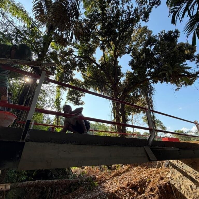 Tahap Akhir Pembangunan Jembatan Garuda Tahap VI: Pengecatan di Hatungun, Tapin