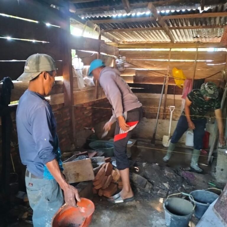 Desa Patukku Jadi Lokasi Rehabilitasi Rumah Tidak Layak Huni oleh TMMD