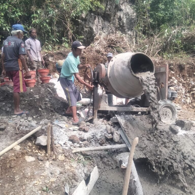 Pembangunan Jembatan Gantung Penghubung Dusun Patukku dan Dusun Lemo Berlangsung di Kecamatan Bontocani