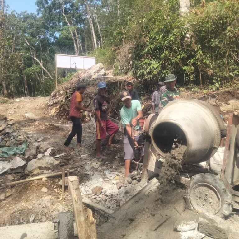 Pembangunan Jembatan Gantung Dusun Patukku-Lemo 52 Meter di Kecamatan Bontocani Dikerjakan Satgas TMMD