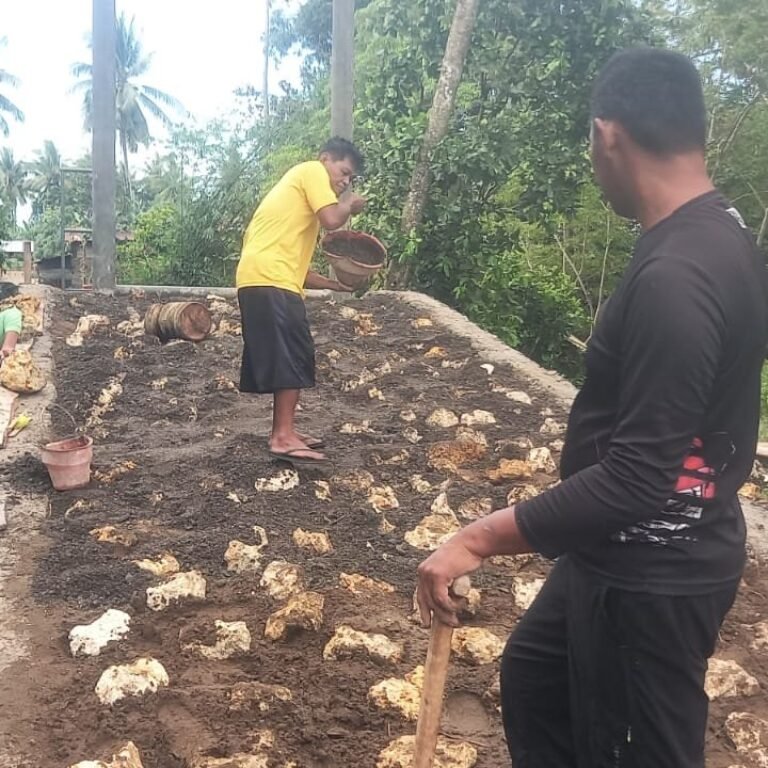 Desa Taddang Palie Kecamatan Sibulue Jadi Lokasi Pengerjaan Jalan Pendekat TMMD Ke-129 Kodim 1407/Bone