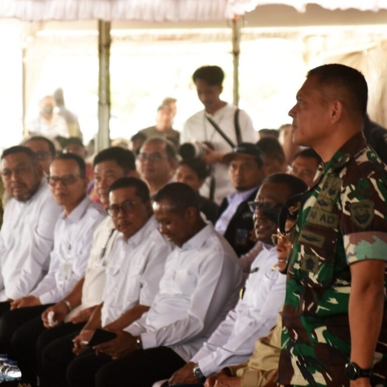Ketahanan Pangan Nasional Jadi Fokus Dandim 1707/Merauke saat Tanam Padi