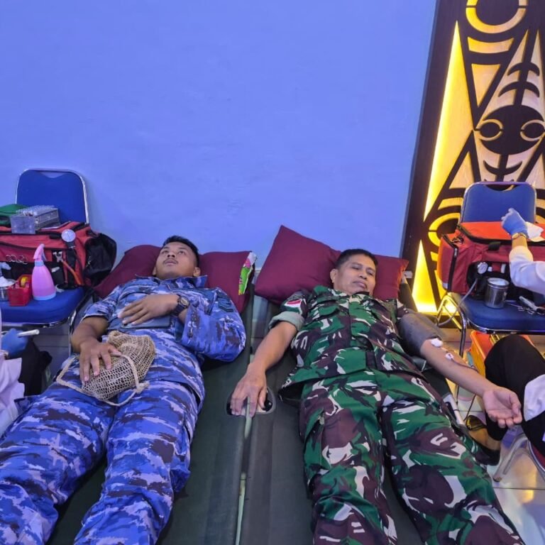 Hari Bakti TNI AU, Lanud J.A. Merauke Gelar Donor Darah Bersama Korem 174/ATW