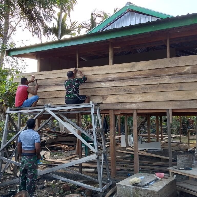 Rehabilitasi Rumah Tidak Layak Huni di Mallusetasi Digarap Satgas TMMD Ke-129