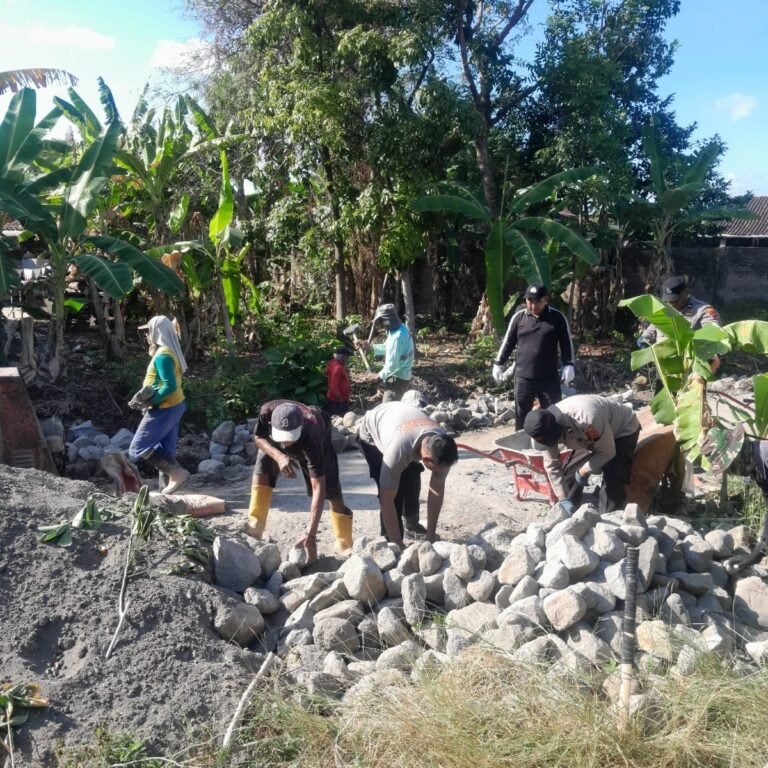 Parangjoro Jadi Lokasi Penyelesaian Talud dan Saluran Air dalam Program TMMD Reguler Ke-129