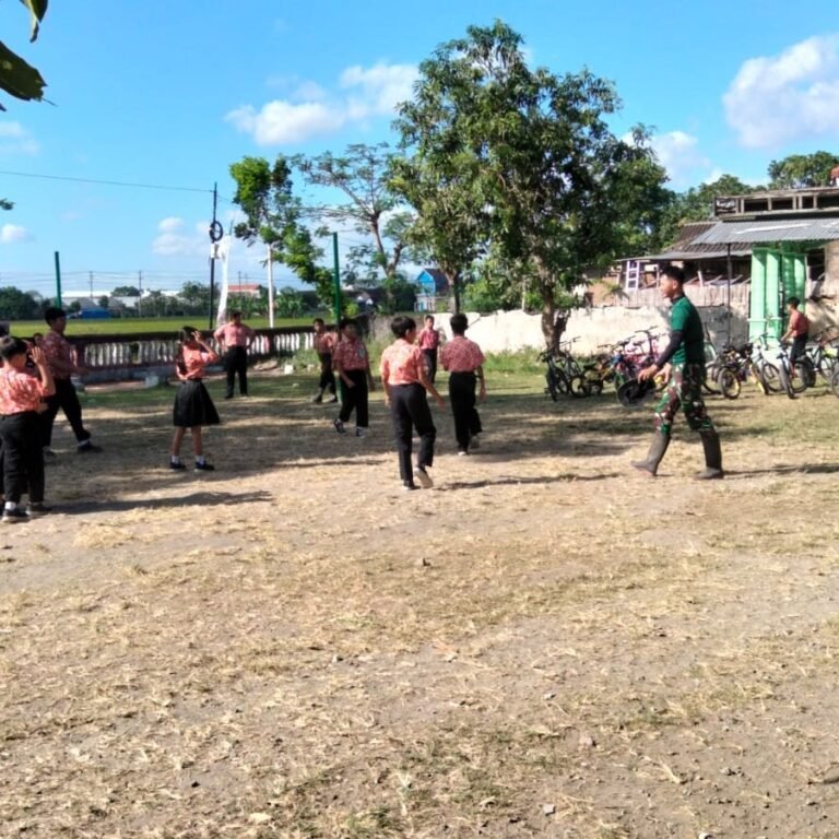 Desa Parangjoro Jadi Lokasi Perayaan Hari Anak Nasional, Satgas TMMD Libatkan Siswa SDN Parangjoro 02