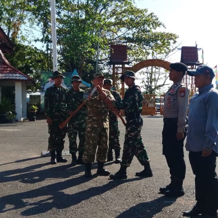 Penyerahan Alat Kerja Tandai Dimulainya TMMD Ke-129 Di Barito Kuala