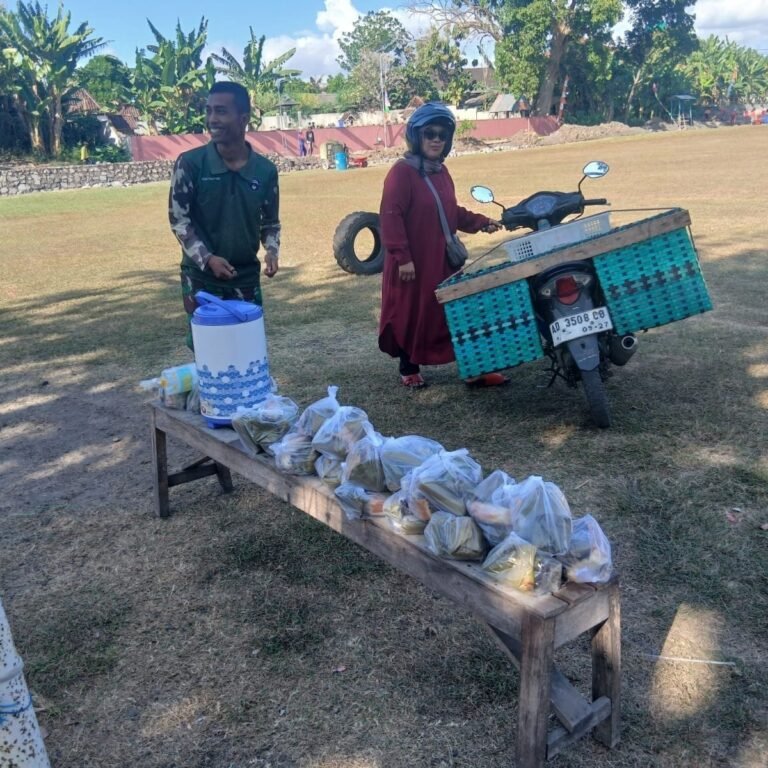 Desa Parangjoro di Kecamatan Grogol Kirim Dukungan Sederhana untuk Prajurit Satgas TMMD