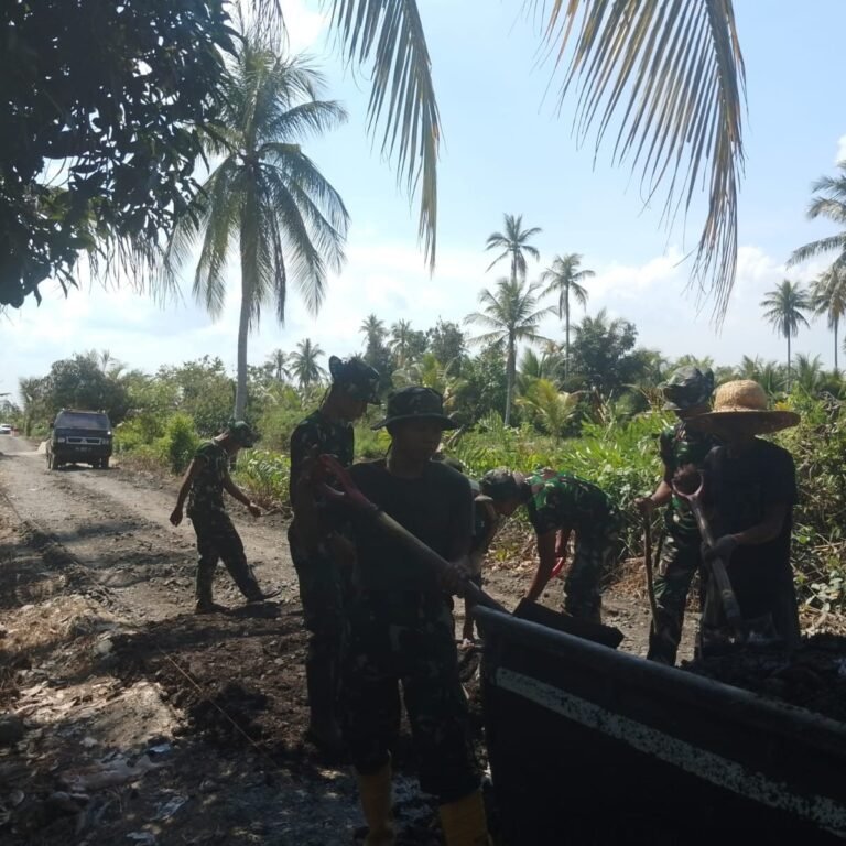 Peningkatan Badan Jalan di Desa Tamban Bangun Jadi Fokus Pelaksanaan TMMD Ke-129