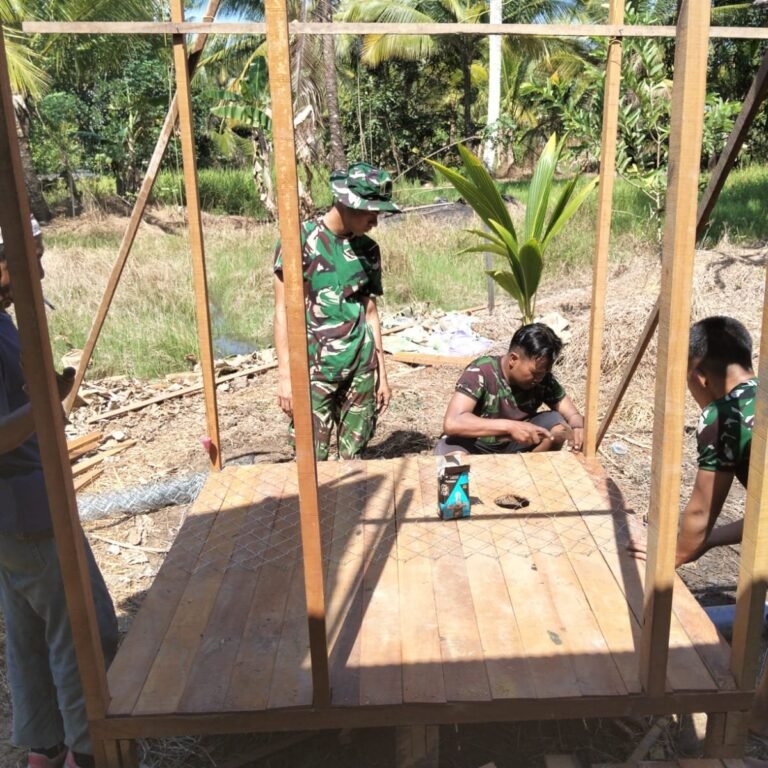 Fasilitas Sanitasi MCK Jadi Sasaran Fisik TMMD Ke-129 di Tamban Bangun