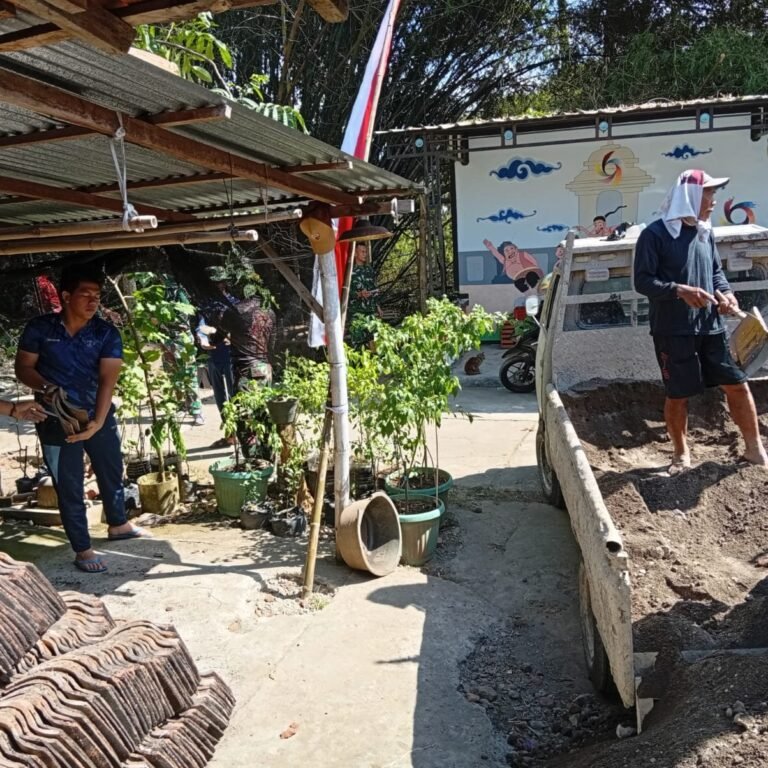 Pembangunan Jalan dan Talud di Parangjoro melalui TMMD Reguler ke-129 Kodim 0726/Sukoharjo