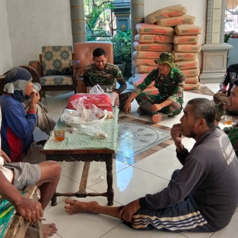 Satgas TMMD Reguler ke-129 Kodim 0726/Sukoharjo Bangun Keakraban dengan Warga Parangjoro
