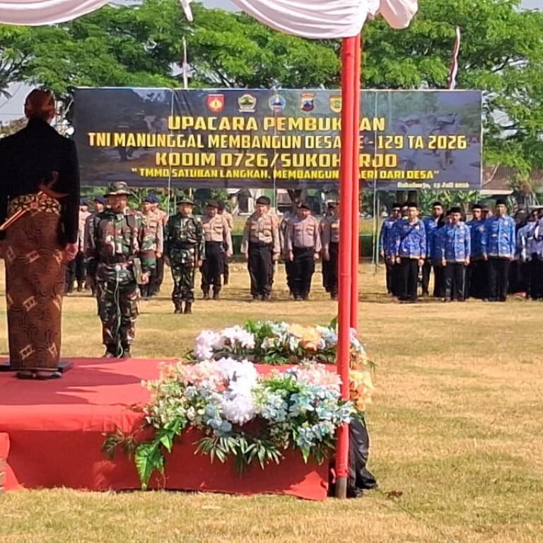 Pembukaan TMMD Reguler ke-129 di Lapangan Desa Parangjoro Kecamatan Grogol Dipimpin Plt Bupati