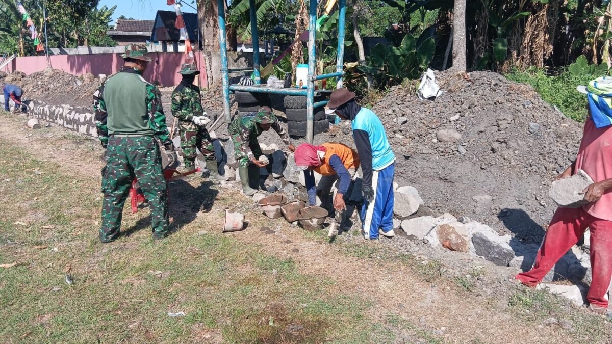 TMMD Reguler ke-129: Pembangunan Talud Penahan Tanah di Desa Parangjoro oleh Kodim 0726/Sukoharjo