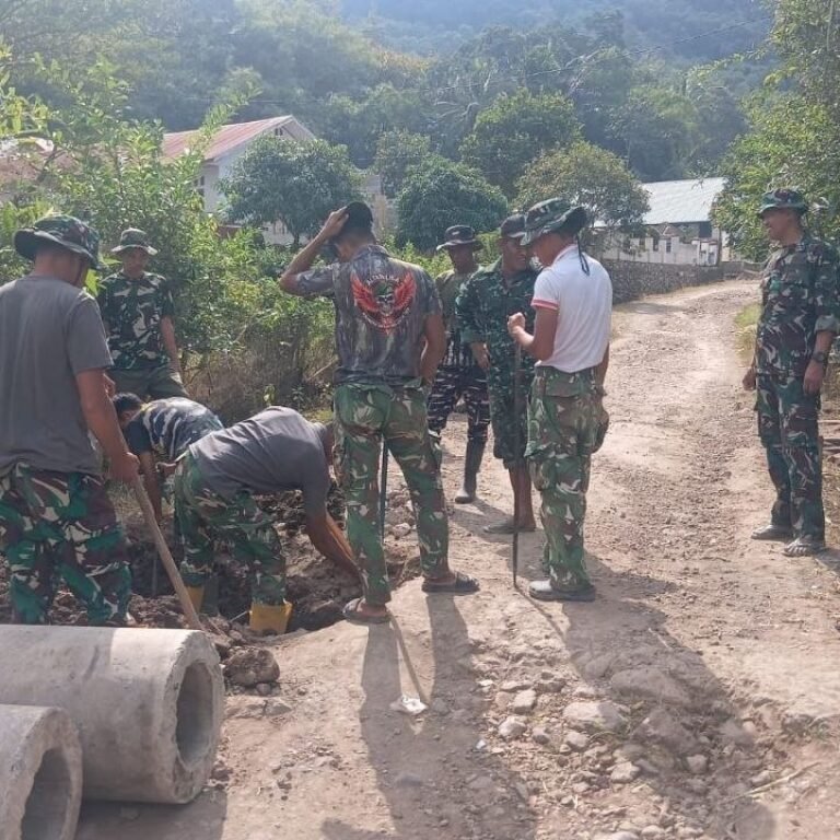 TMMD Ke-129 Kodim 1407/Bone Laksanakan Pembenahan Dekker di Dusun Kampung Baru
