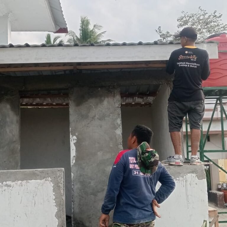 TMMD Ke-129 Kodim 1407/Bone Percepat Penyelesaian Pembangunan Jambanisasi di Maroanging