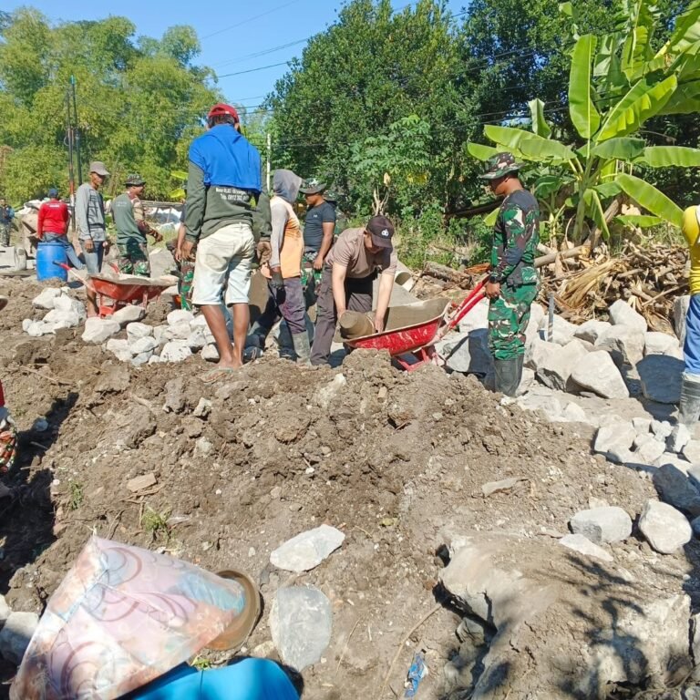 Pembangunan Sasaran Fisik TMMD Reguler ke-129 di Desa Parangjoro Dikebut Kodim 0726/Sukoharjo