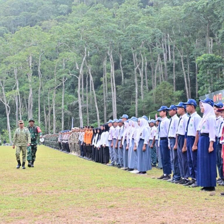 Upacara Pembukaan TMMD Ke-129 Kodim 1407/Bone Disambut Antusias Siswa Sekolah Patukku