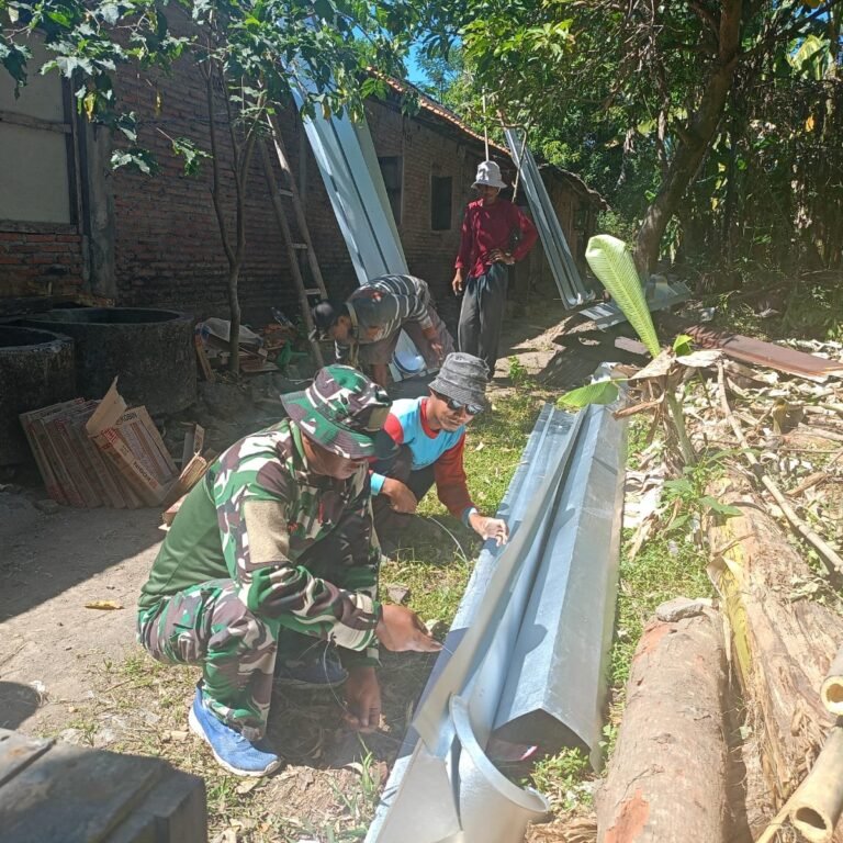 Bata Hebel dan Adukan Semen Warnai Rehabilitasi RTLH Mbah Parno oleh Kodim 0726/Sukoharjo