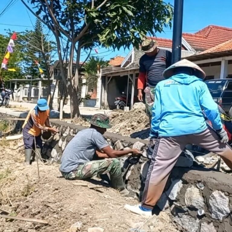 Talut Penahan Tanah 500 Meter Dibangun di Desa Parangjoro untuk Cegah Kerusakan Badan Jalan