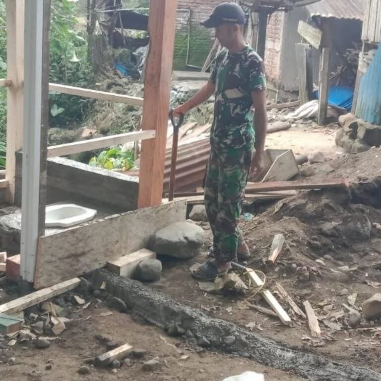 Program TMMD Ke-129 Lanjutkan Pembangunan MCK di Bone