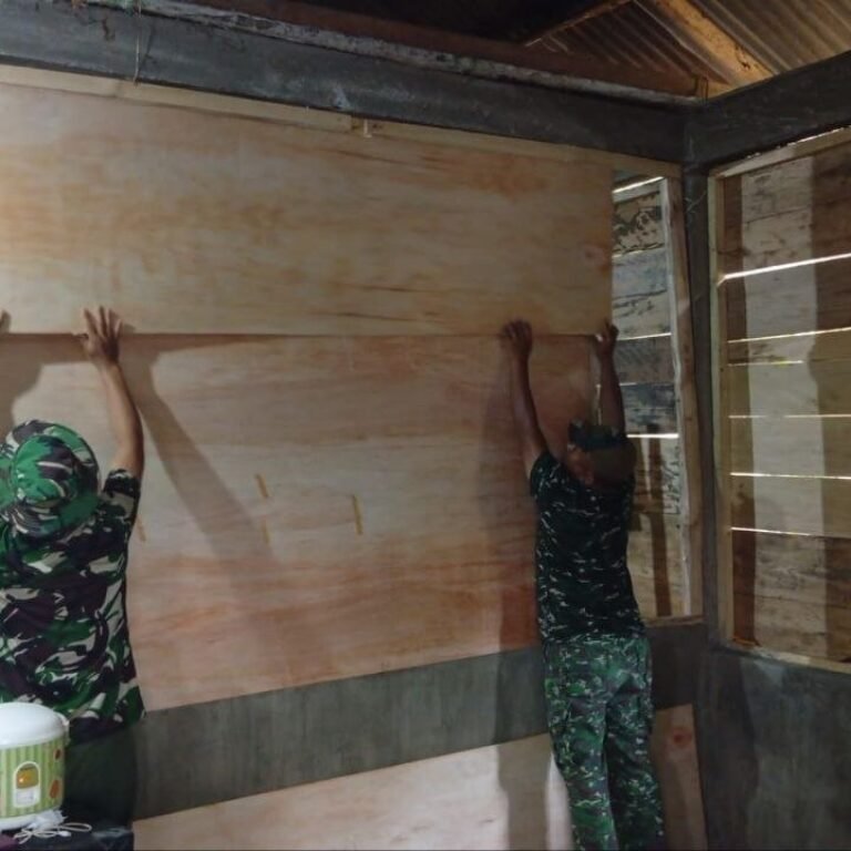 Demmang Bersyukur, Dinding Rumah Mulai Terpasang Berkat TMMD ke-129