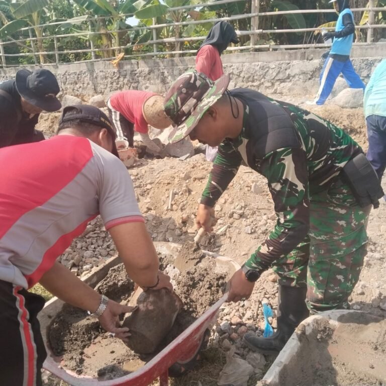 Kebutuhan Warga Parangjoro Terjawab Lewat Talud TMMD