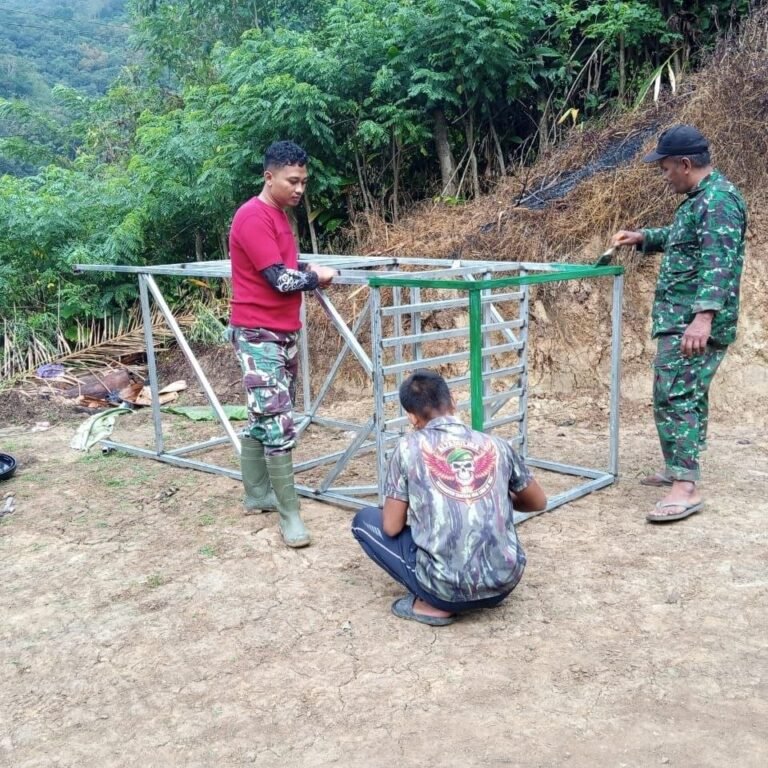 Dari Pengecatan hingga Pemasangan Tandon, Begini Upaya Satgas TMMD Bone