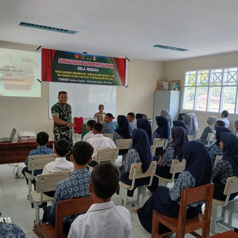 Penyuluhan TMMD di Patukku: Menanamkan Nilai Kebangsaan pada Generasi Muda