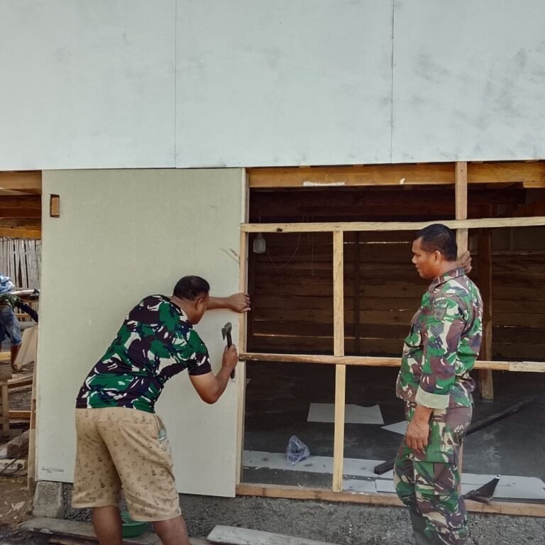 Rehab Rumah Rosnawati: Sekat Kamar Dibangun demi Kenyamanan