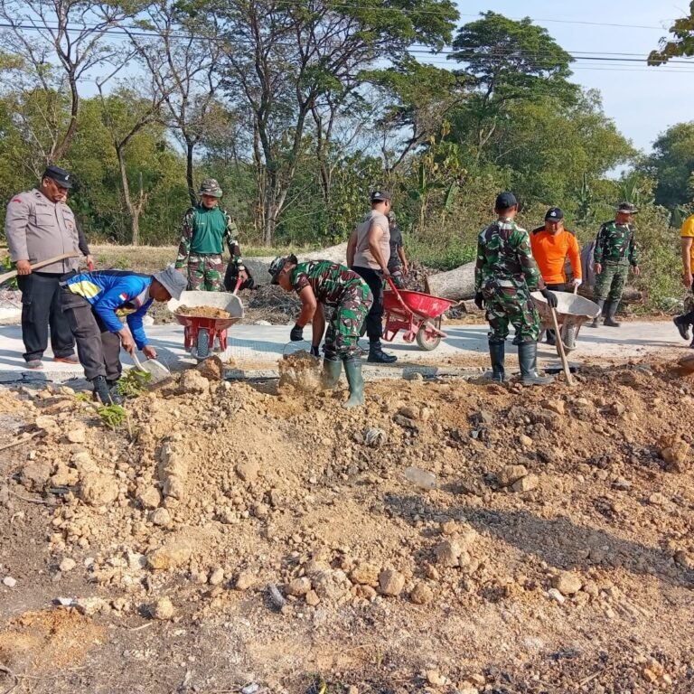 TMMD di Parangjoro: Infrastruktur Fisik dan Sosial Berjalan Beriringan
