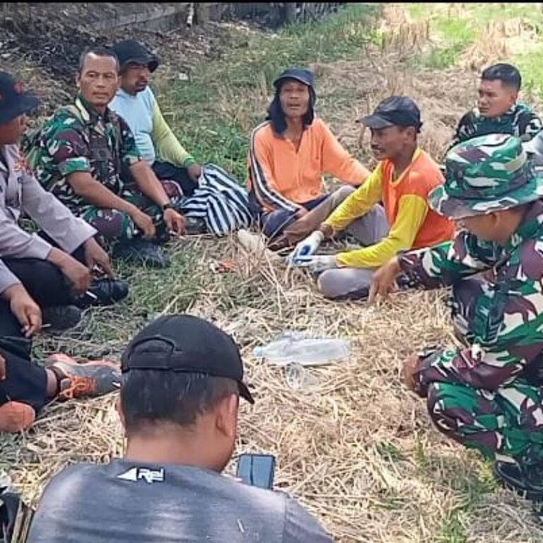 TMMD Parangjoro: Tawa Jadi Energi Baru Kebersamaan di Sela Pembangunan