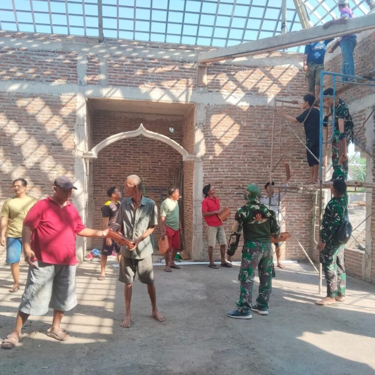 Simbol Kuatnya Ikatan Sosial: Masjid Parangjoro Dibangun Bersama