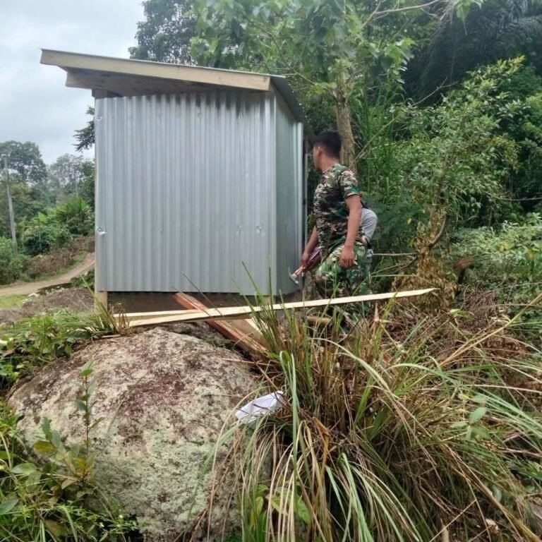 Dinding Seng dan Saluran Pembuangan MCK Jadi Prioritas Satgas TMMD di Bone
