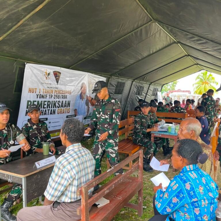 Kepedulian Yonif TP 859/RBK Terwujud Lewat Bakti Kesehatan di Gereja GKI Alfa Omega