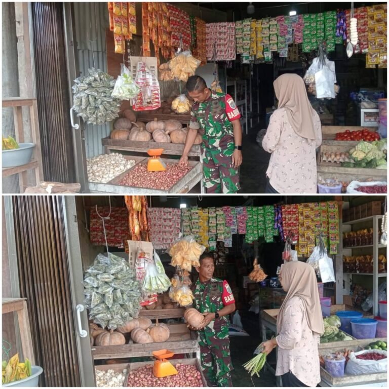 Babinsa Koramil 02/Simeulue Tengah Jalin Komsos Sambil Cek Stabilitas Harga Sembako