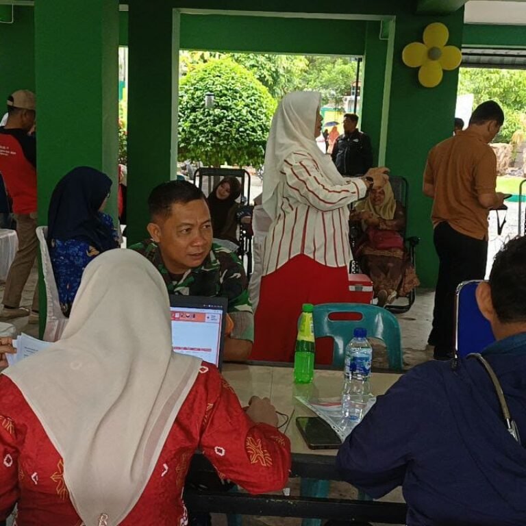 Danramil 02/Sampoiniet Hadiri Donor Darah HUT Bank Aceh Ke-53, Perkuat Aksi Kemanusiaan di Aceh Jaya