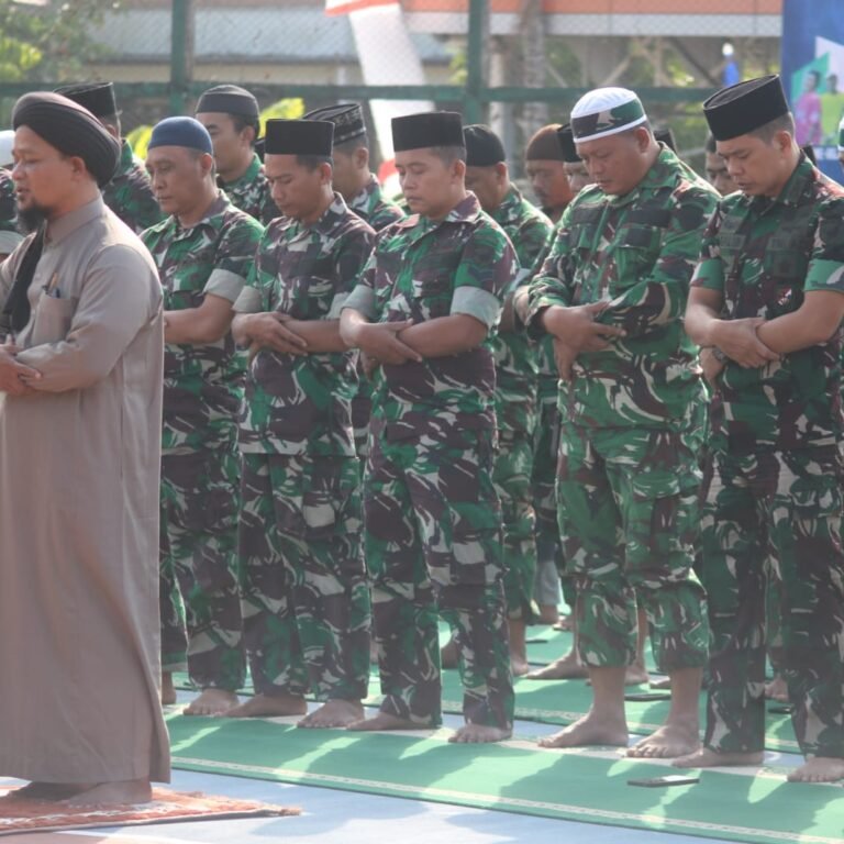 Dandim 1203/Ketapang Gelar Salat Istisqa Bersama Anggota Mohon Diturunkannya Hujan