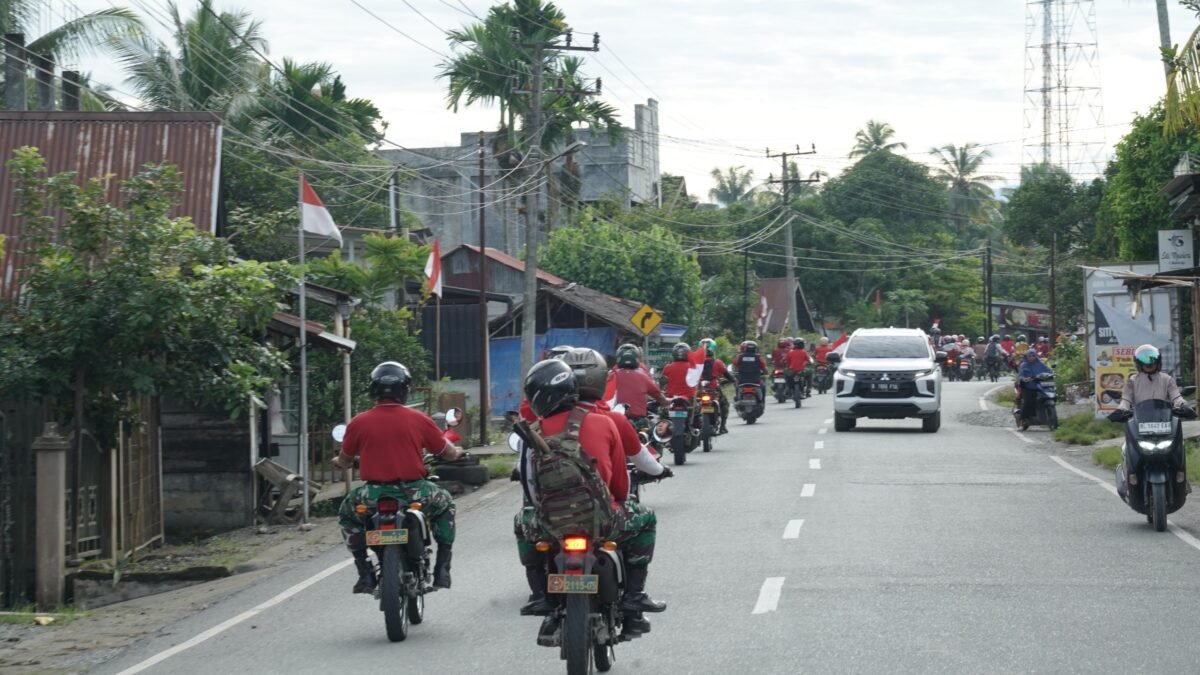 Menyambut HUT ke-81 RI, Korem 012/TU Padukan Pawai Merah Putih dan Aksi Sosial