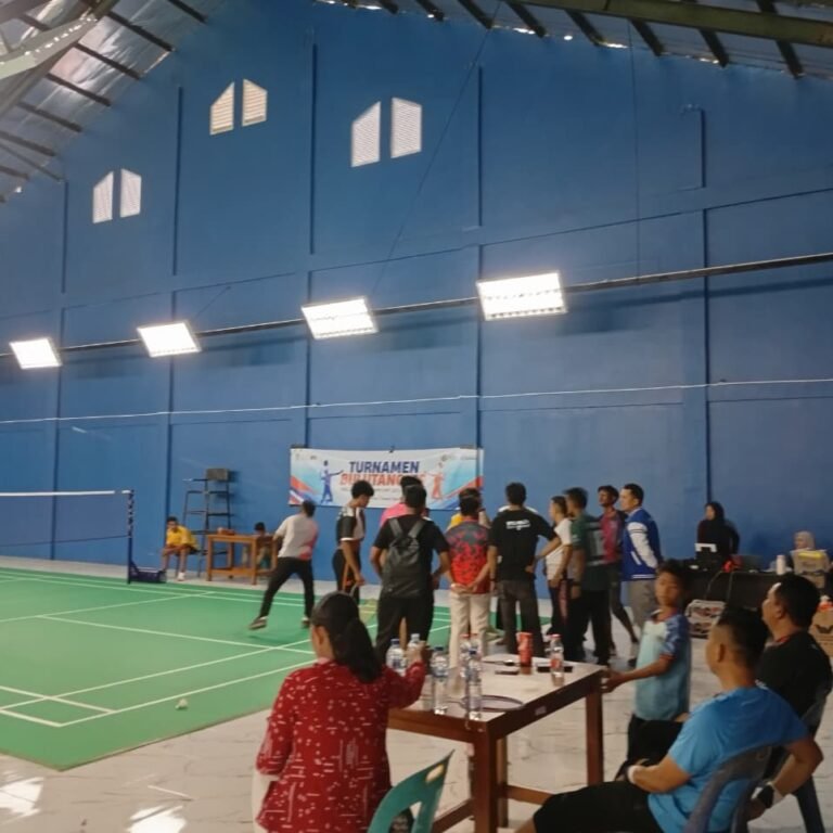 Dandim 0114/Aceh Jaya Hadiri Pembukaan Turnamen Badminton Piala KNPI Cup
