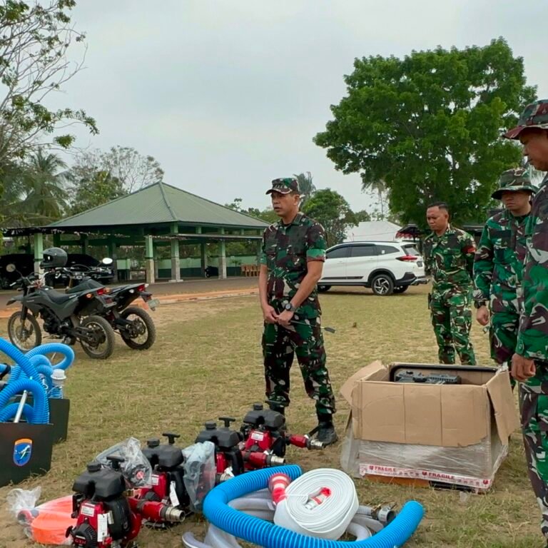 Antisipasi Karhutla, Dandim 1203/Ketapang Cek Kesiapan Alkap dan Beri Pengarahan kepada Personel